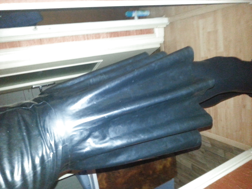 Moi en maid chez moi
 #27003122