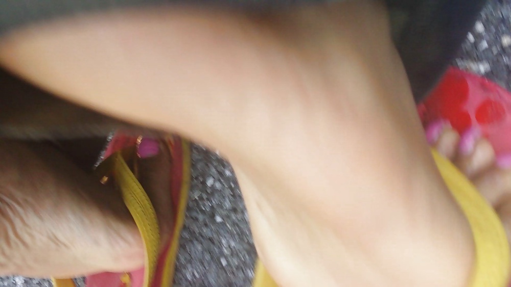 Pink toes 
 #35950405