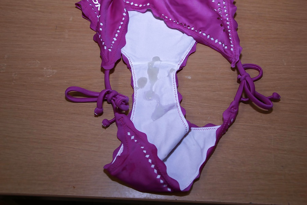 Bikini Hoesschen Besamt von DCH001 Frau #29729967