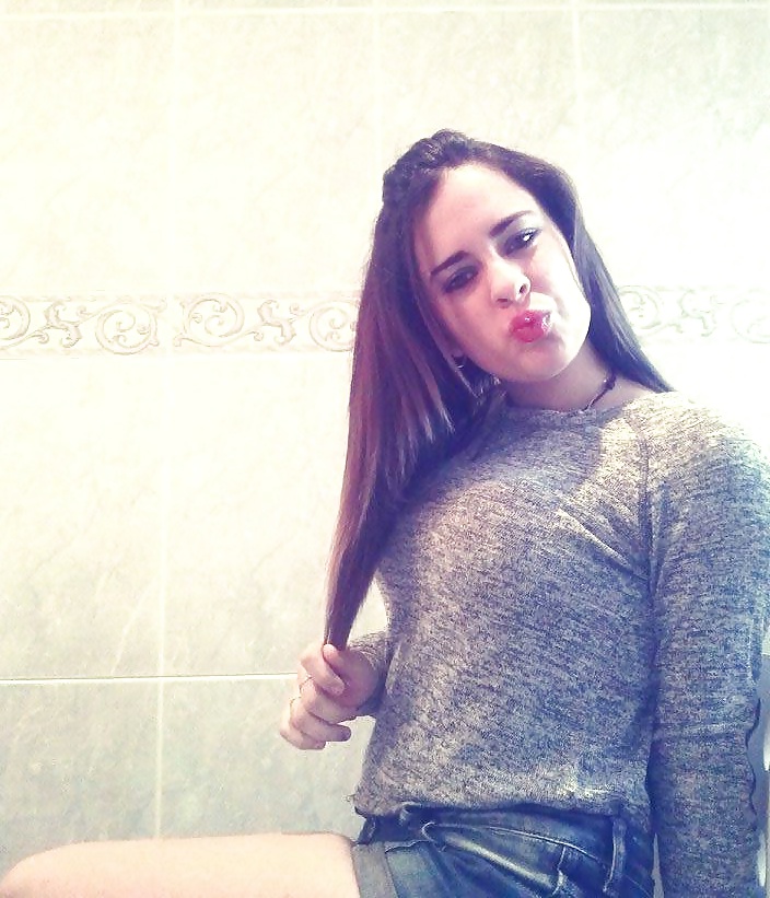 Cara curvy teen
 #39904424