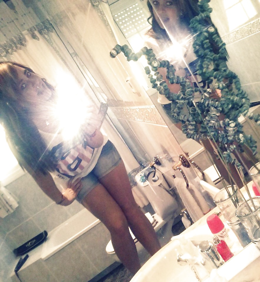 Cara curvy teen
 #39904461