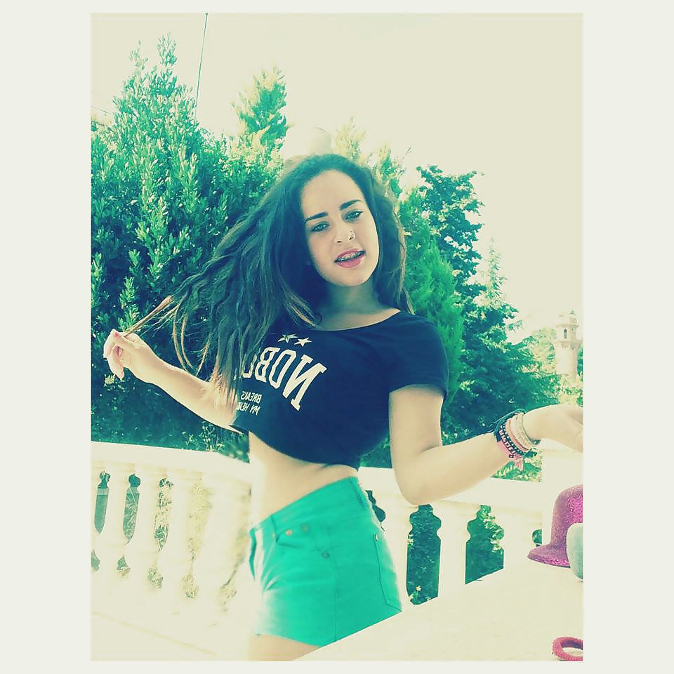 Cara curvy teen
 #39904485