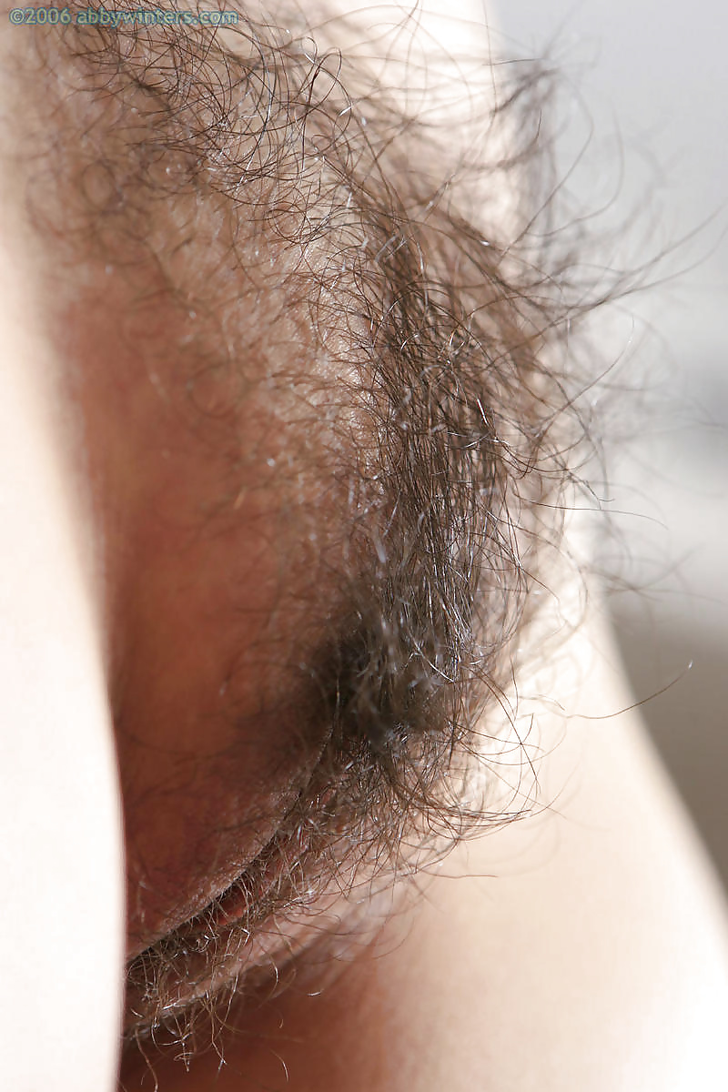 HAIRY PUSSY CLOSE UP