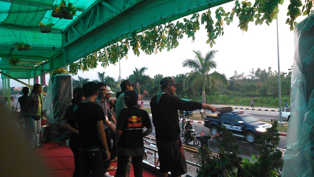 Hola amistad 
 #28214089