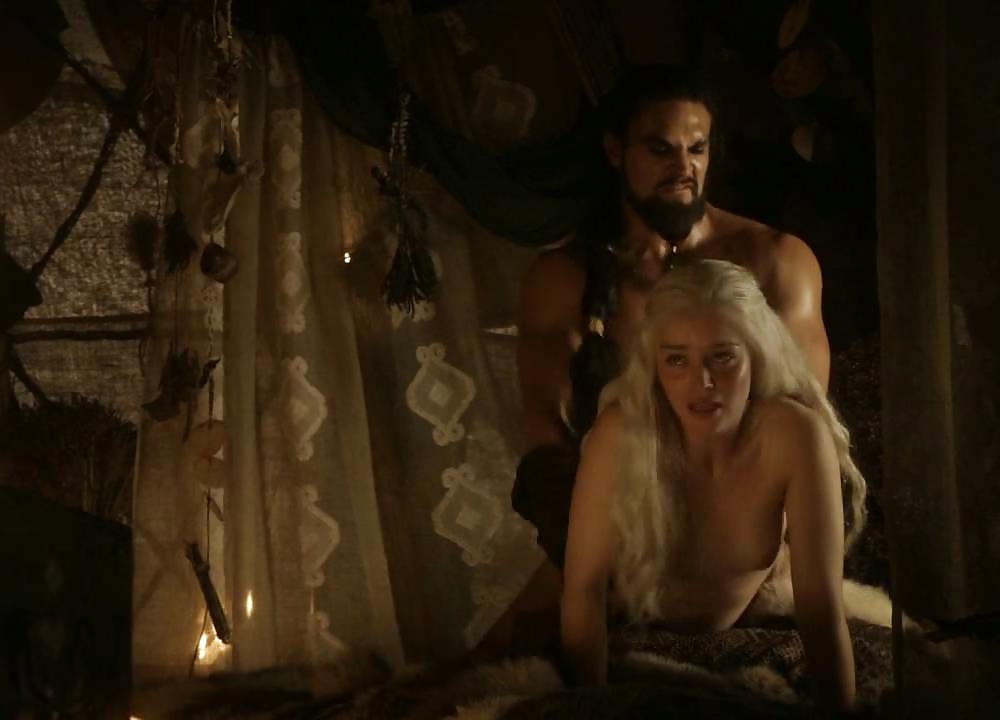 Puttane nude e puttane di game of thrones
 #25340818