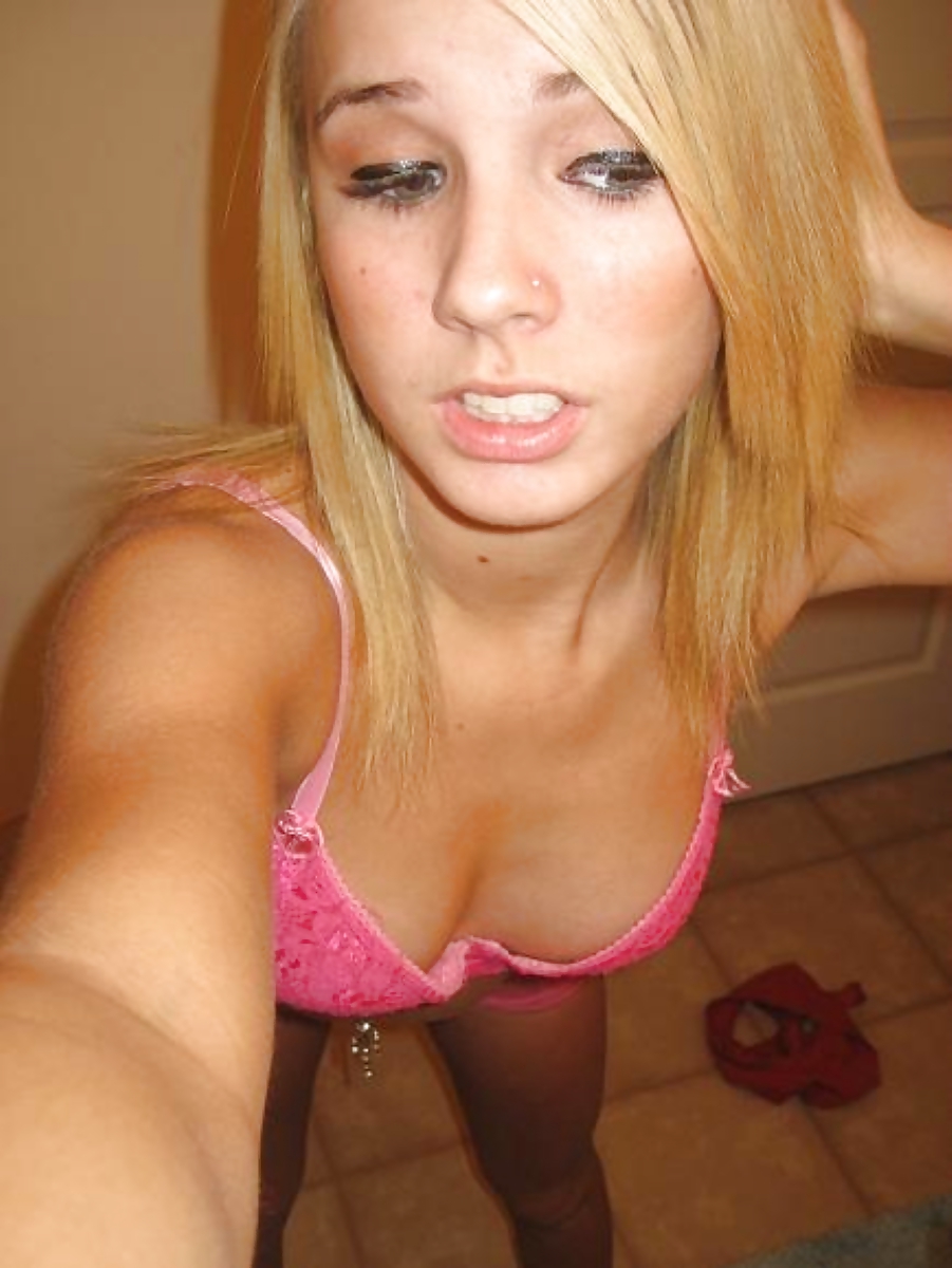 Blond Teen Girl with amazing body Selfshot 2of3 #23372161