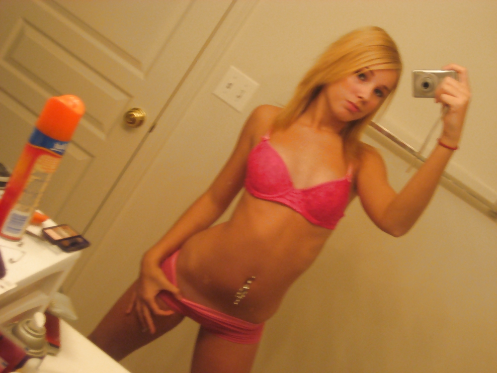Blond Teen Girl with amazing body Selfshot 2of3 #23372670