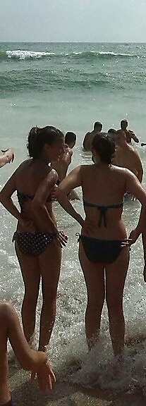 Spy sexy teens culo estate spiaggia rumena
 #30415628