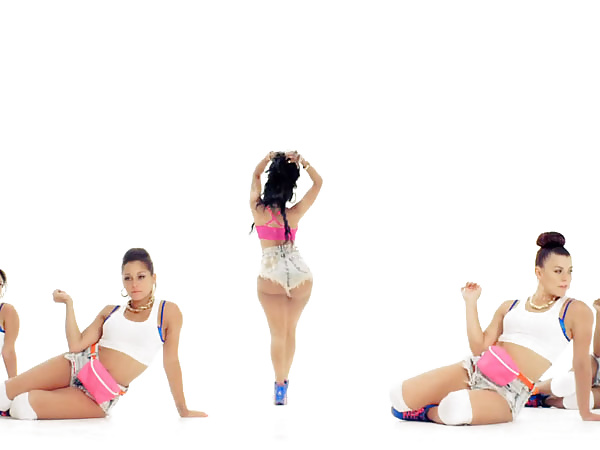 Nicki Minaj's 'Anaconda' Video #32911310