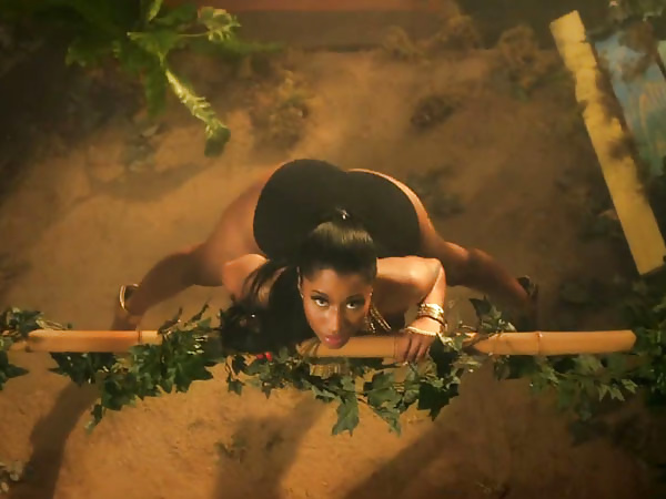 Nicki Minaj's 'Anaconda' Video #32911318