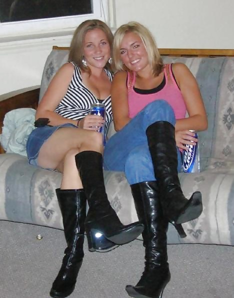 Chicas en botas. frauen in stiefel part.3
 #32767546