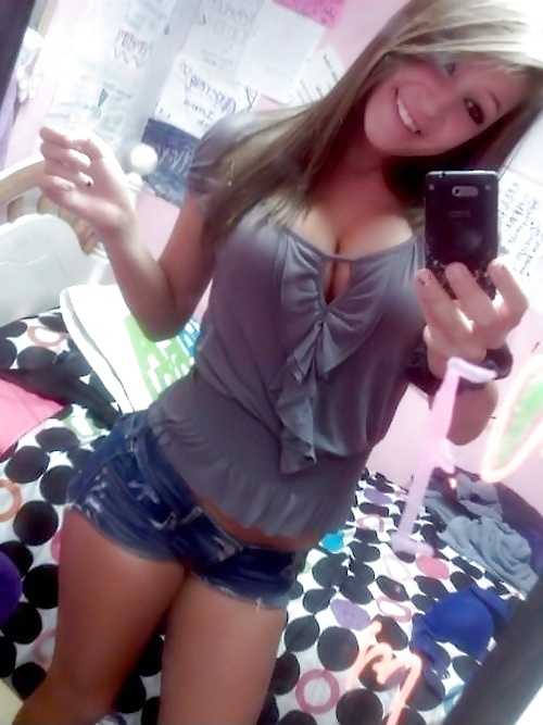 Selfies 5
 #25940882