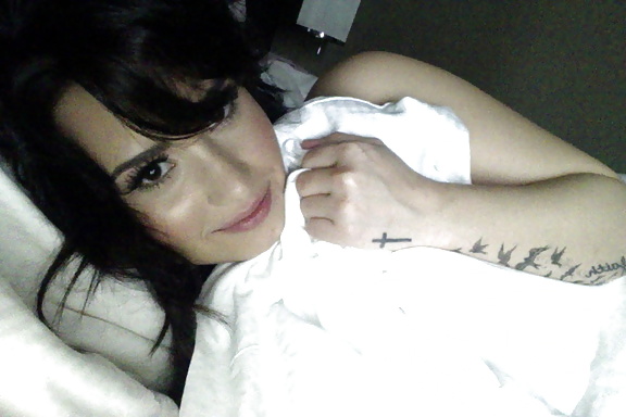Demi Lovato - Fappening 2 - New Leaked Photos #30071567