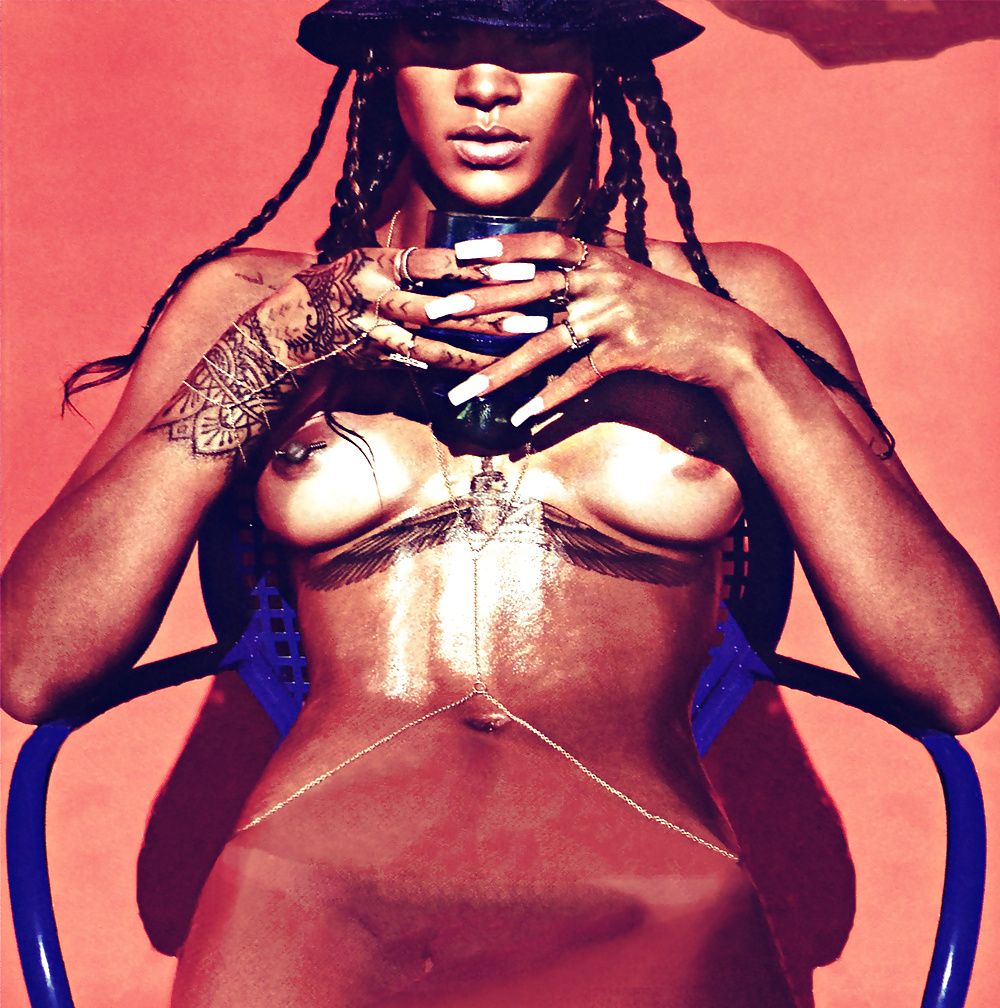 Rihanna nude outtakes #34277743