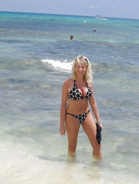 Milfs & Reift In Bademode & Bikinis #29864736