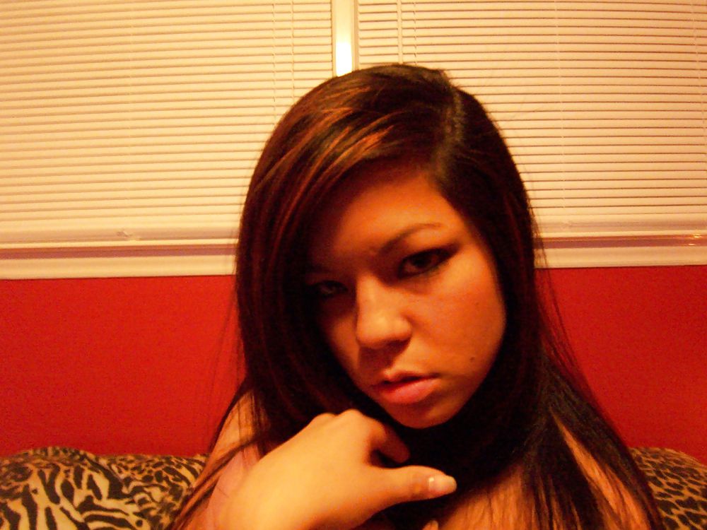 Amateur likes to show herself - Part 2 #36236835