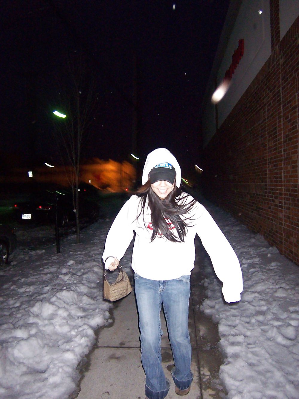 Amateur likes to show herself - Part 2 #36236862