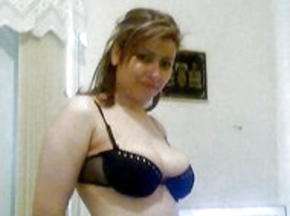 Arab girls 4u ( 020 - zina - parte 2) 
 #30939962