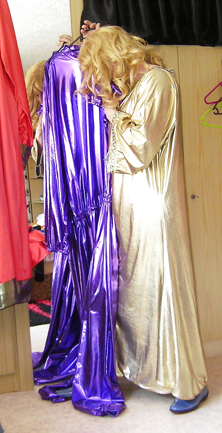 Satin, samt und seide....meine sucht und leidenschaft
 #30264963