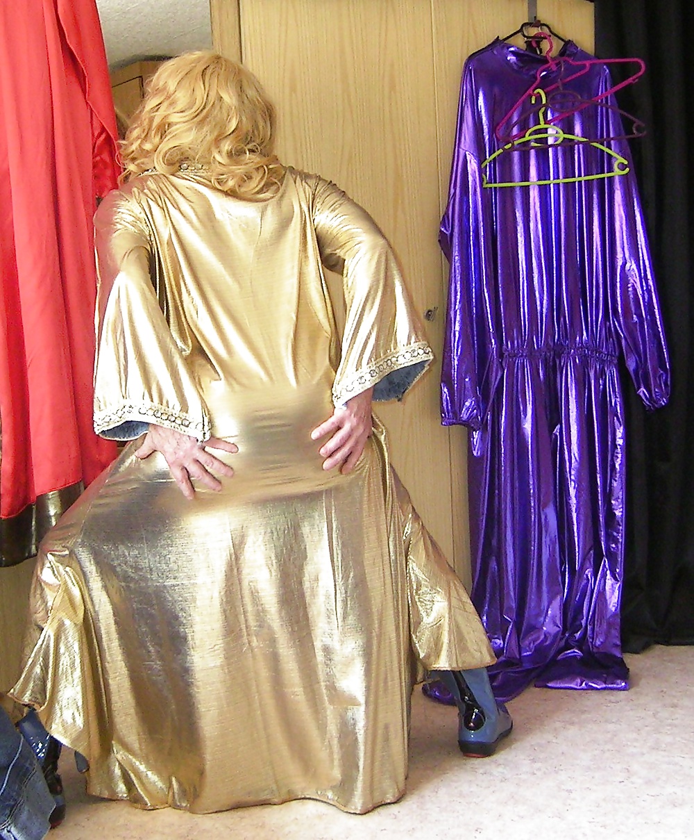 Satin, samt und seide....meine sucht und leidenschaft
 #30265143
