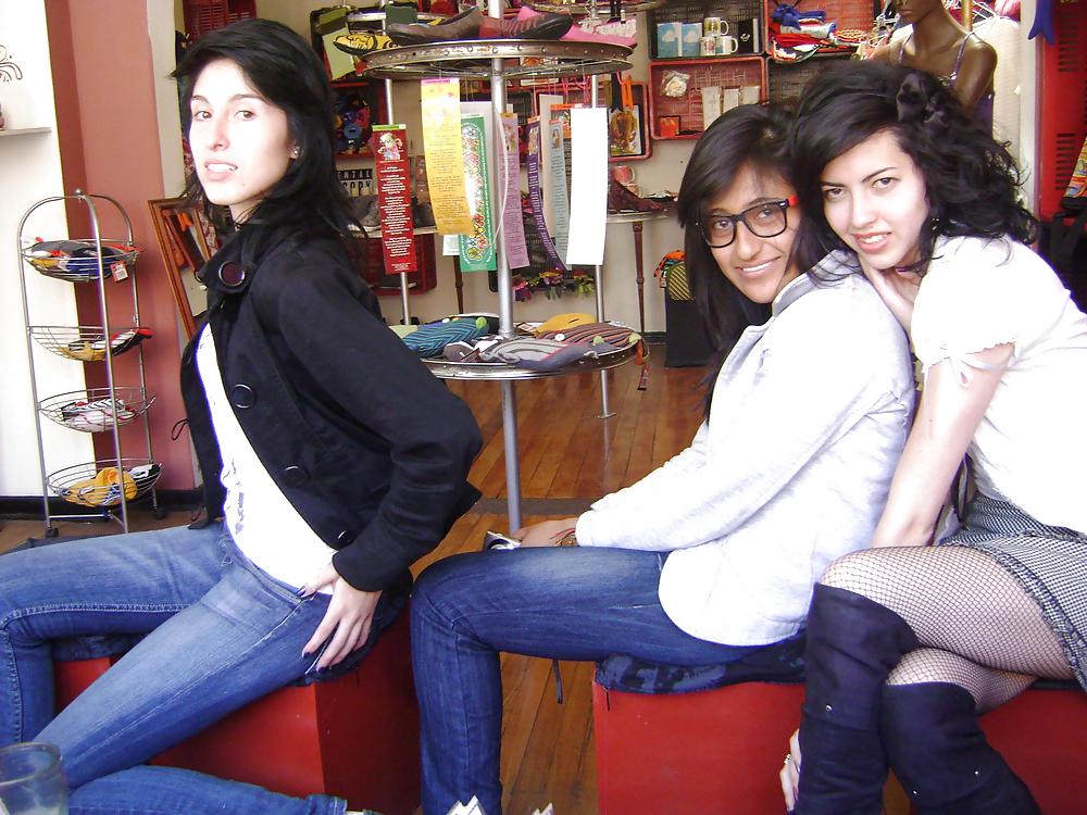 Unas puticas de la U #34925079