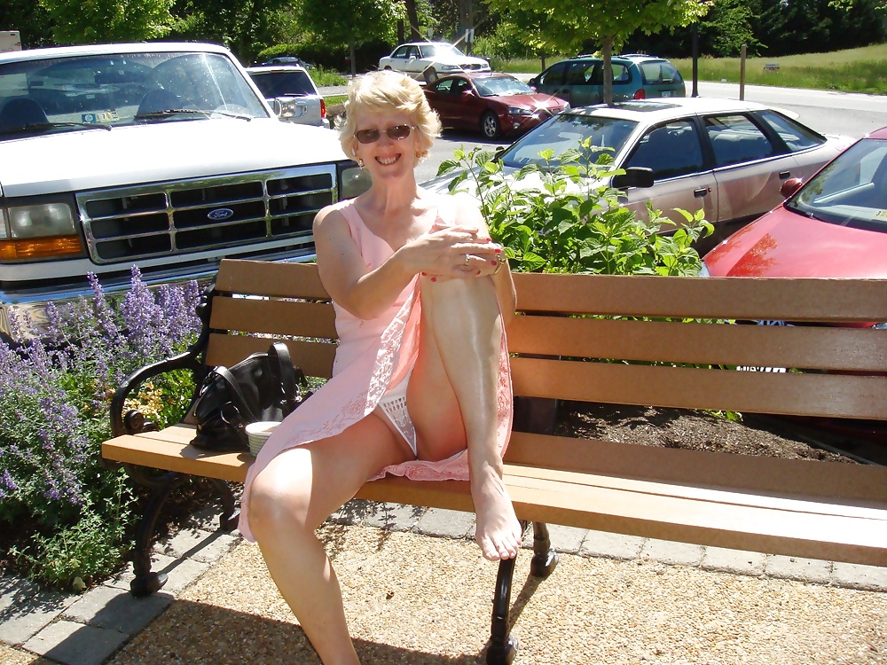 Camisas arriba
 #39590172