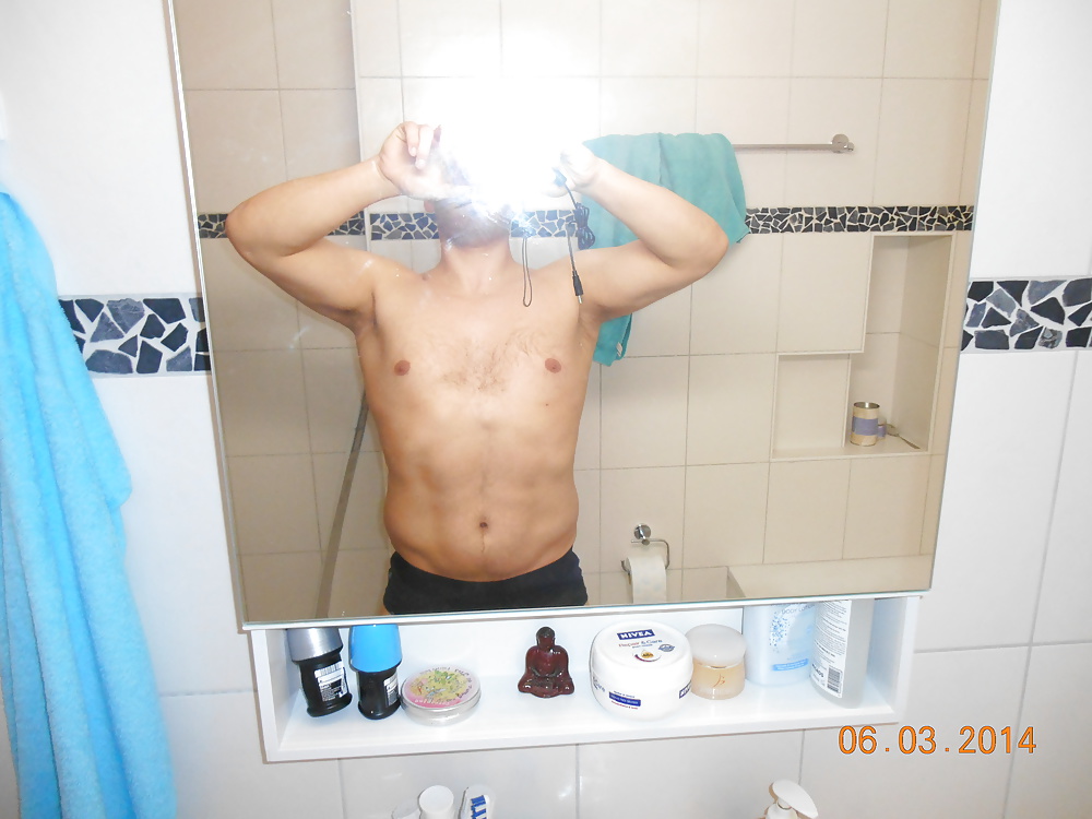 Torse et queue #31353608