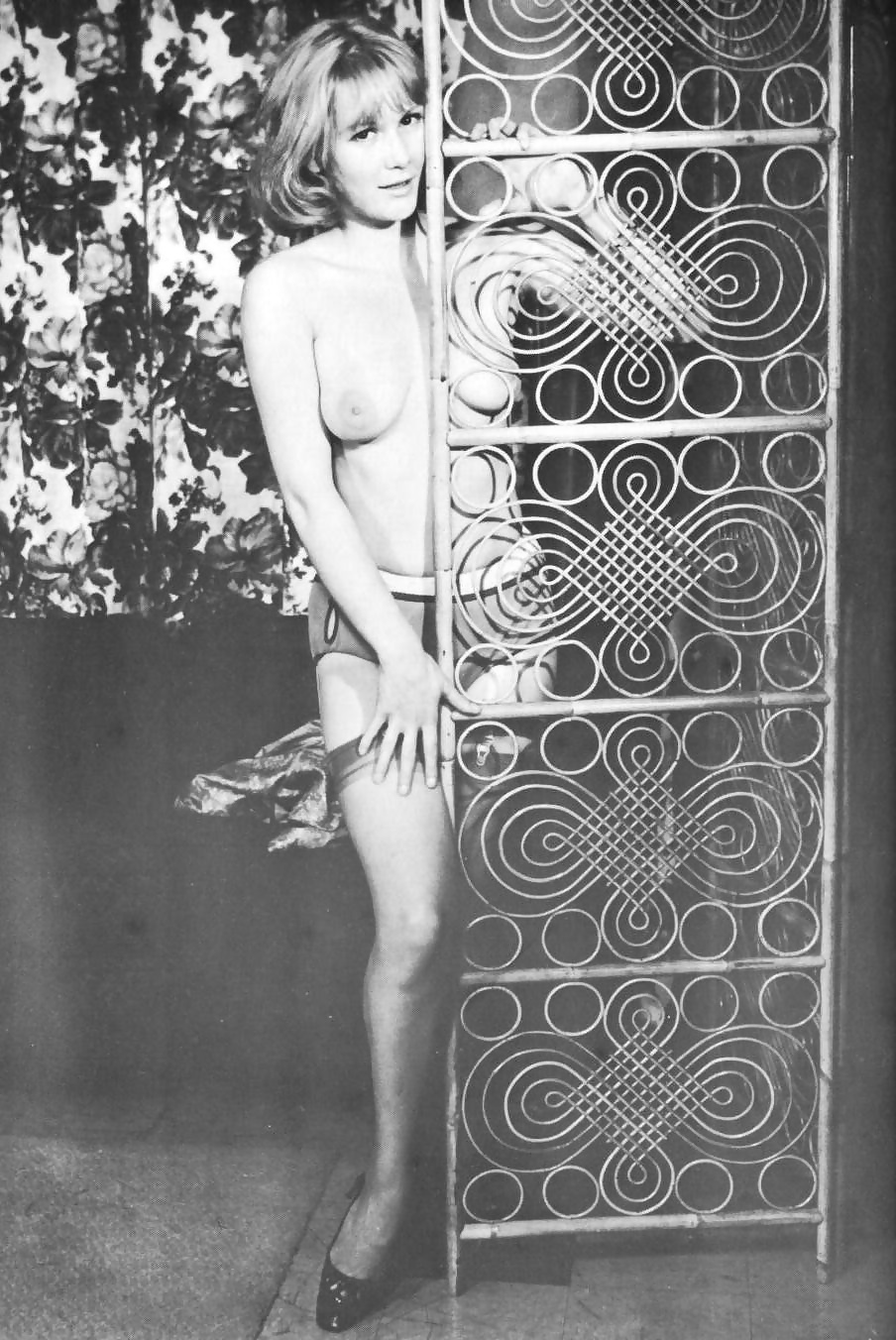 Range #6 (Vintage mag)
 #24784259