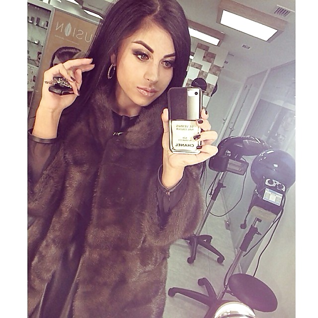 Selfies en abrigos de pieles 2
 #31747074