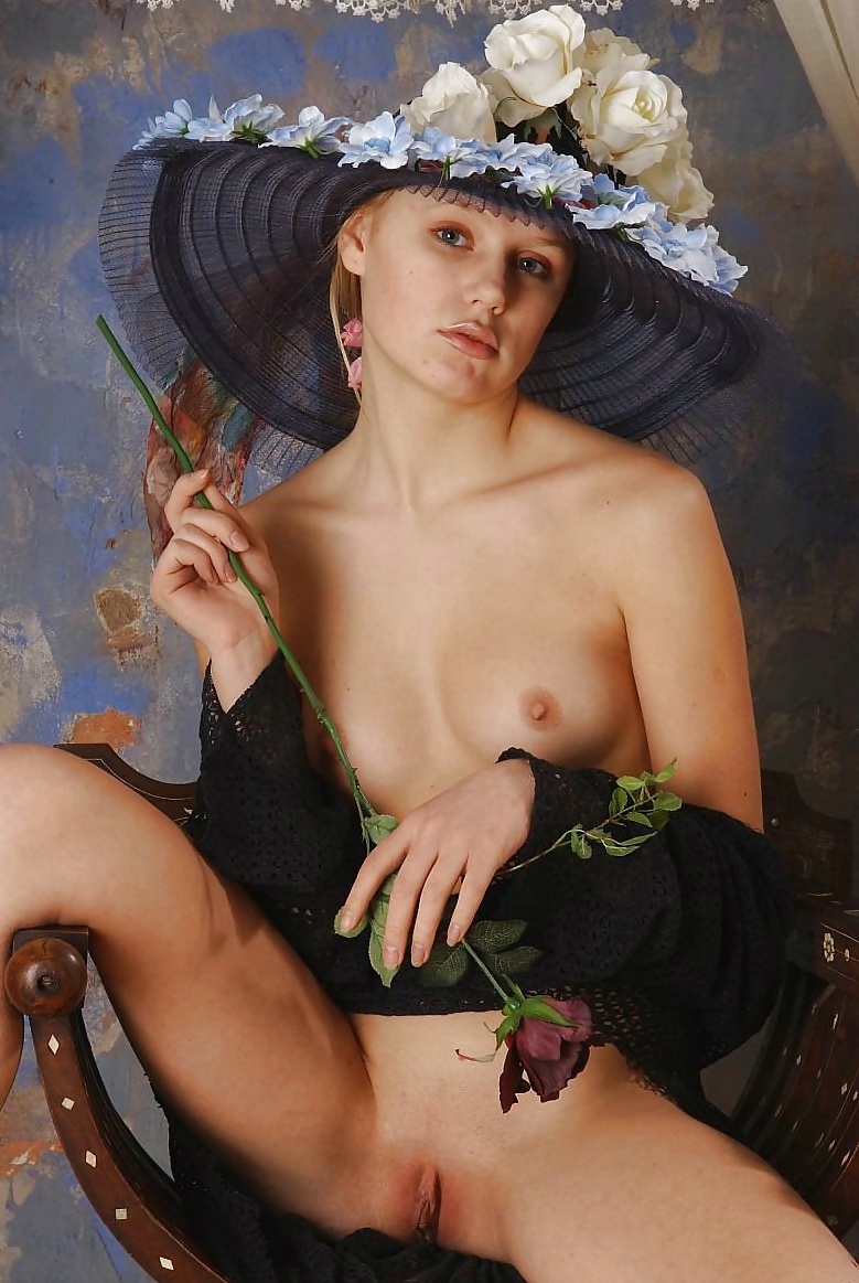 Julia Nostalgic  #27930143
