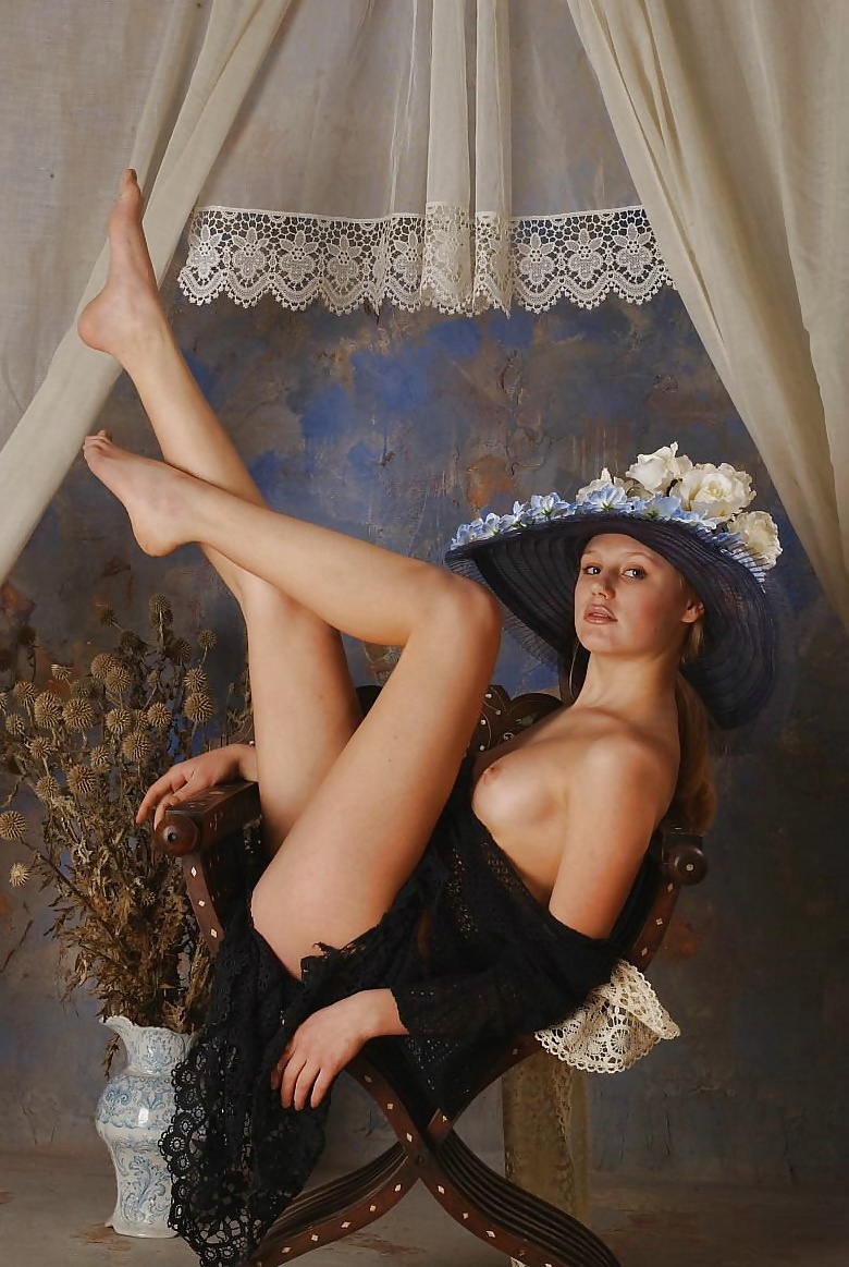 Julia Nostalgic  #27930272