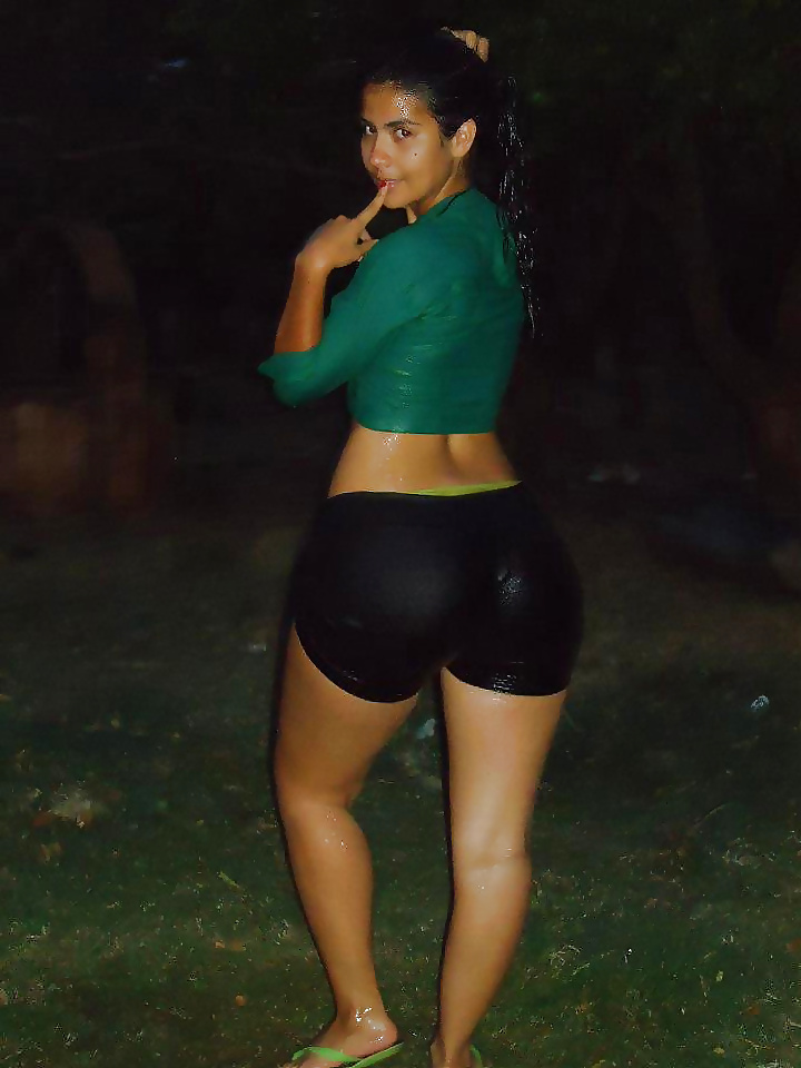 Ass Mesh Und Calzone #39647448
