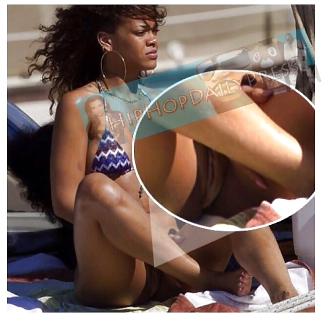 Rihanna shows pussy on beach #26783211