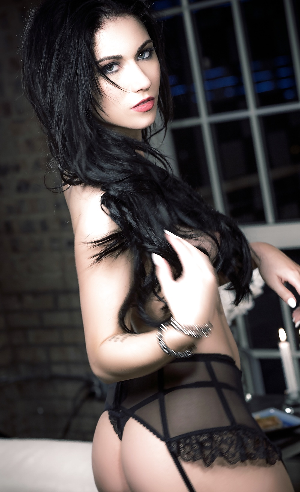 ラナ・ジェームス
 #39956737