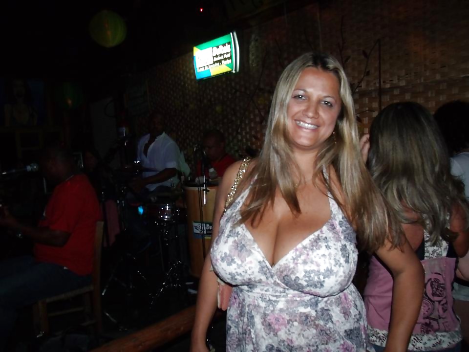 Milf brasileña con grandes tetas
 #29179087