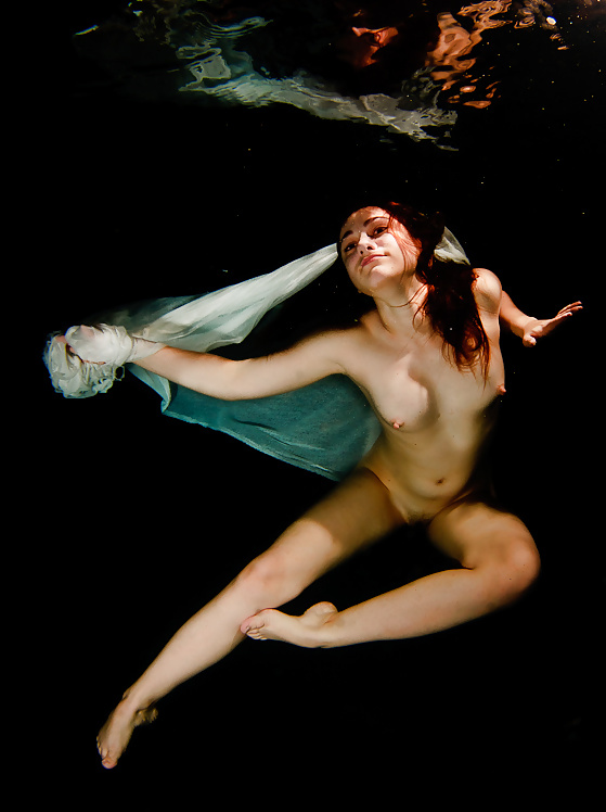 Fluid. #29324859
