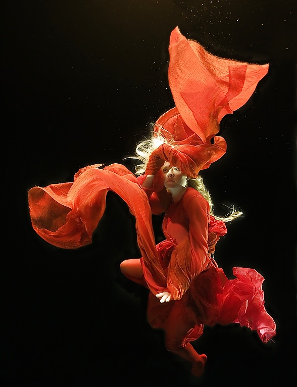 Fluid. #29325114