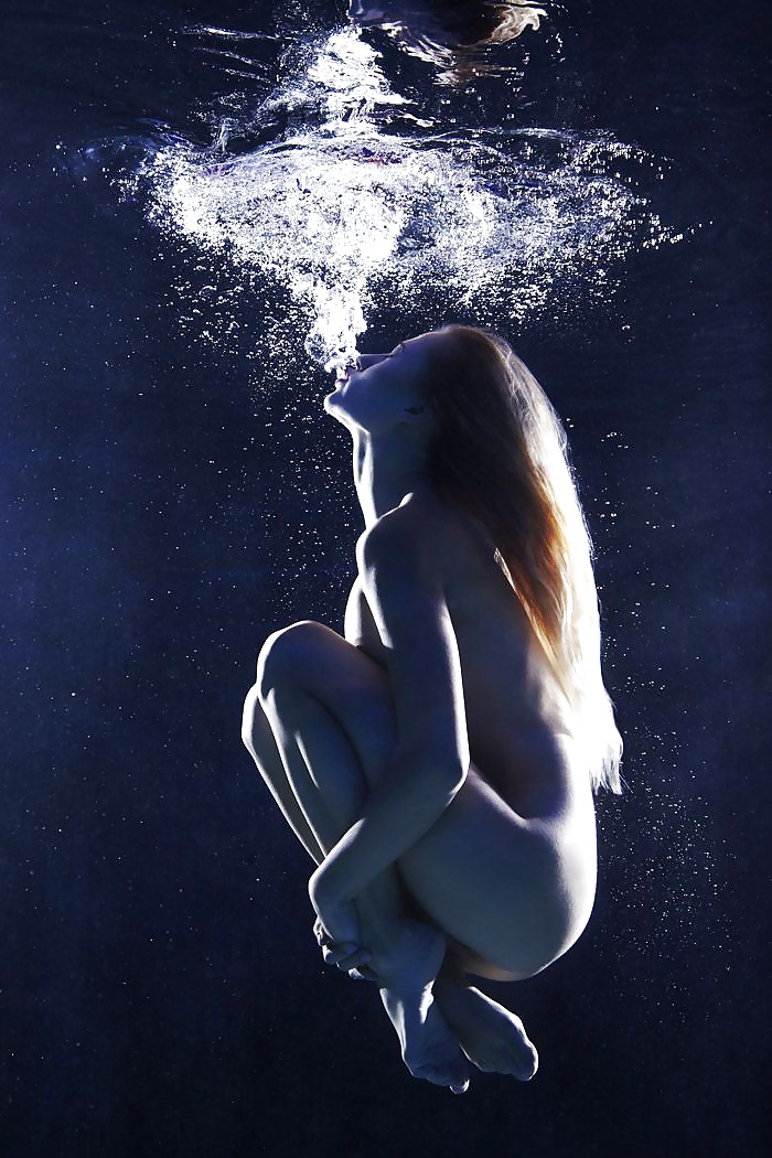 Fluid. #29325165