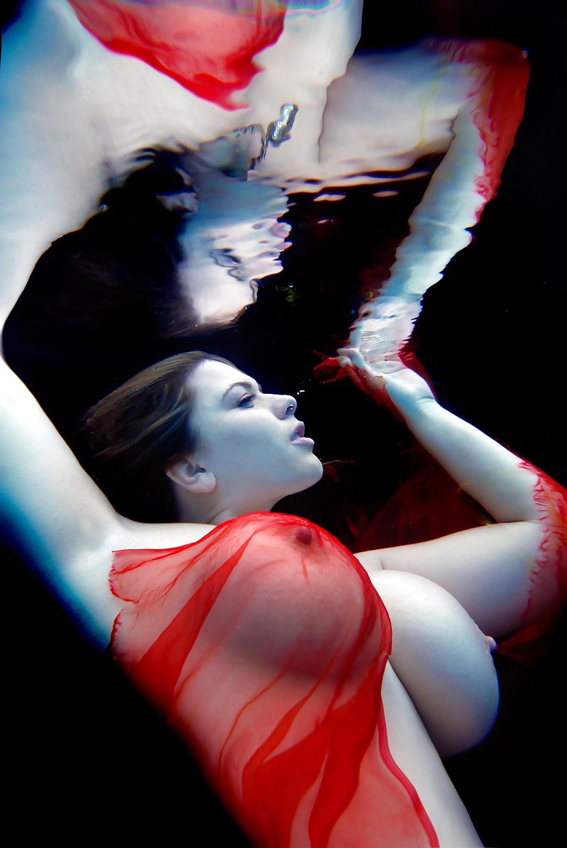 Fluid. #29325203