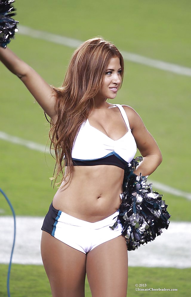 NFL Cheerleaders 2 - pantyhose and cameltoes (non-nude) #29166223