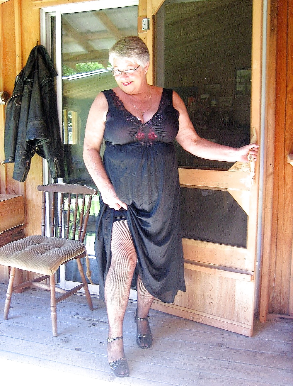 JOSEE:  EN COLLANT RESILLE #32044305