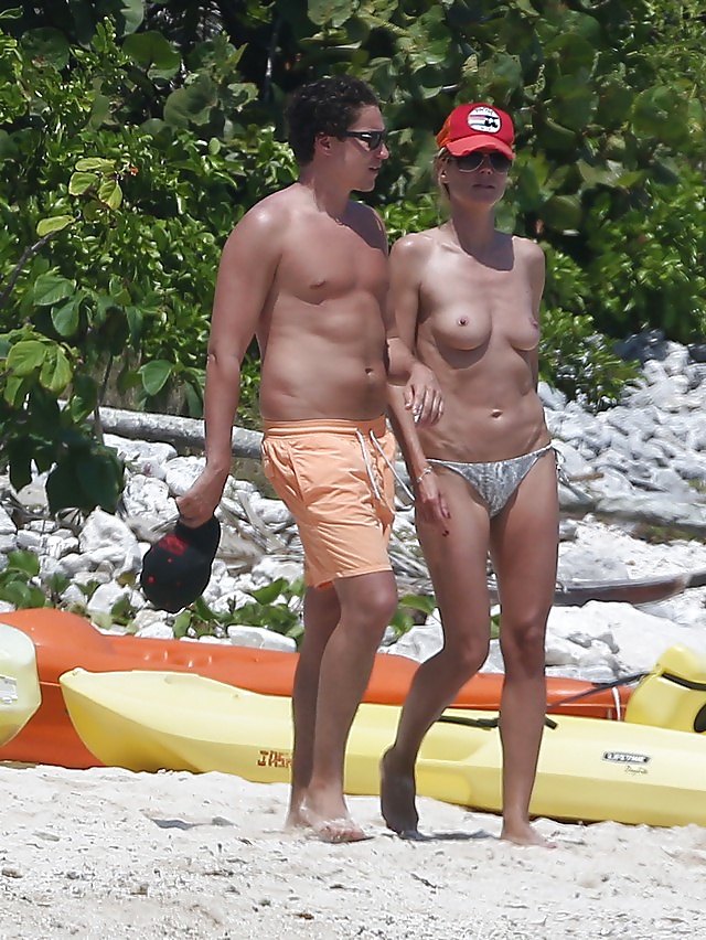 Heidi Klum Goes Topless In Mexico #25645166