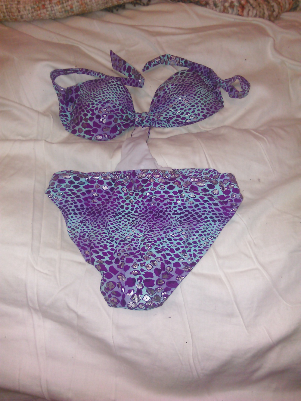 Ropa de esposa
 #40710414