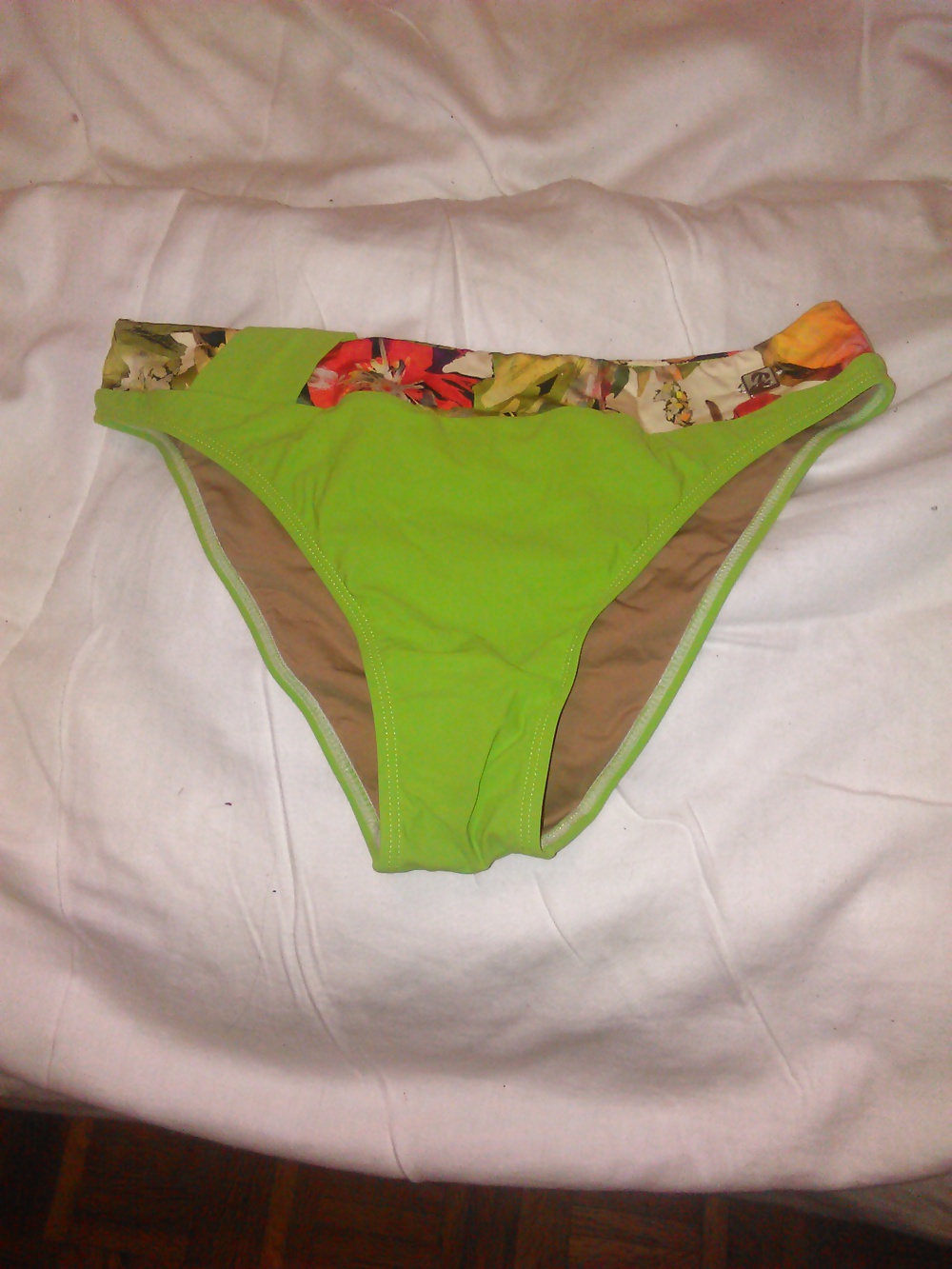 Wife clothes #40710424