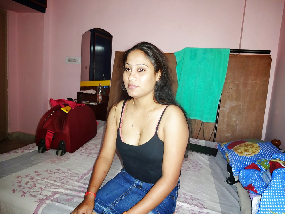 Hot sexy cute homely desi indian girls #40616496