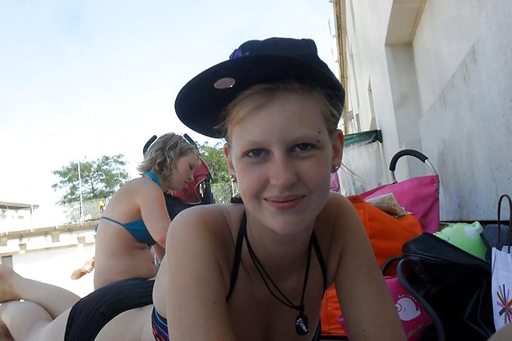 Blondasse putean a los negros 2
 #39194554