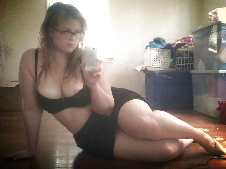 Thick, chubby girls with curves 3