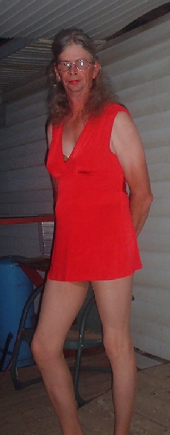 Short red  1 #27416122