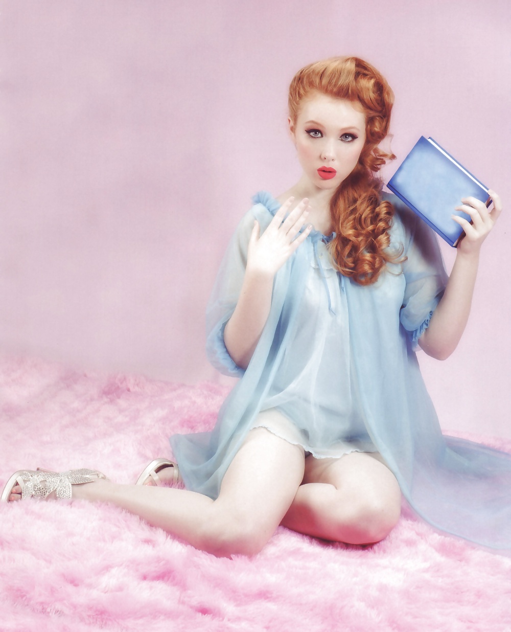 Molly Quinn #34593798