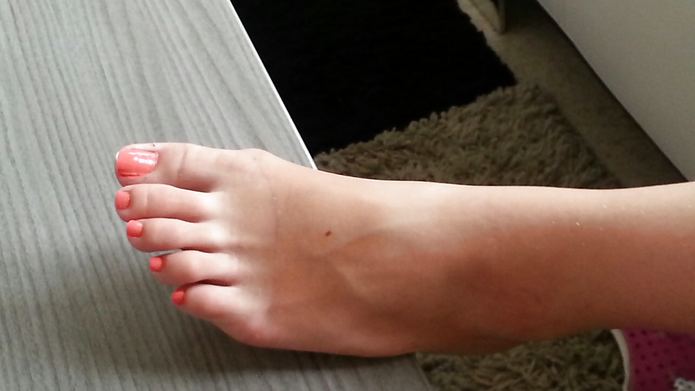 French lover wife saumon toes feet #28313636